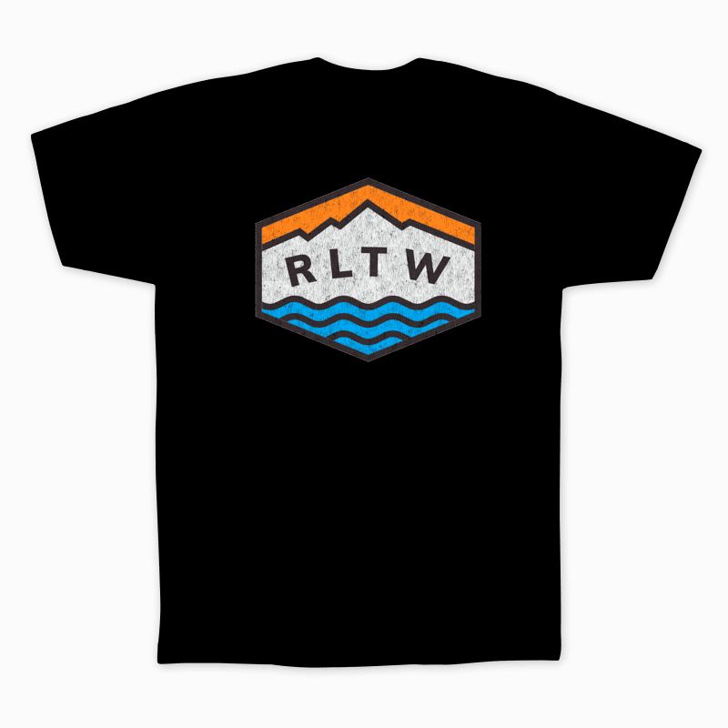 RLTWMTNSeaShirtmockup Black